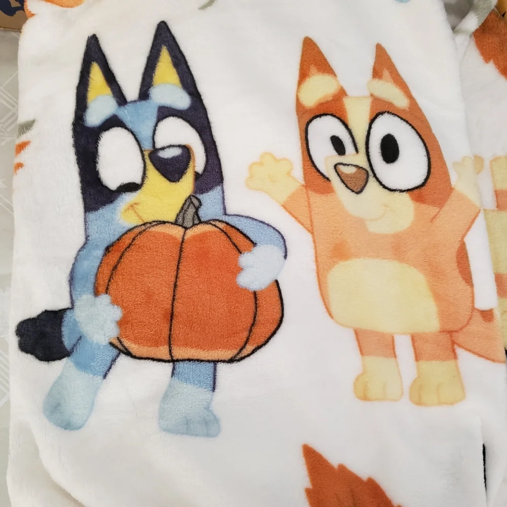 Bluey & Bingo Fall Pumpkin & Leaves Plush 50